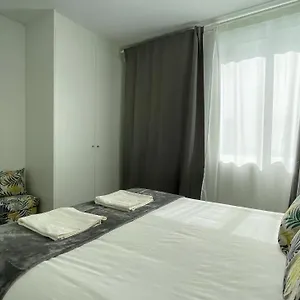 Apartamento Mercado Dos Lavradores - Fucnhal Center Portugal