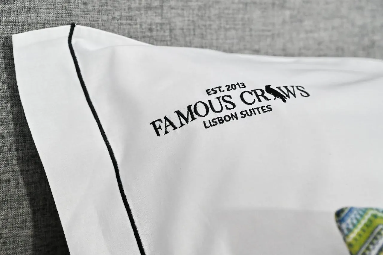 Famous Crows Lisbon Suites Guest house