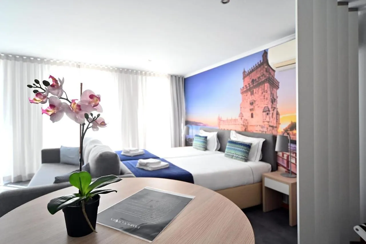 Famous Crows Lisbon Suites Guest house