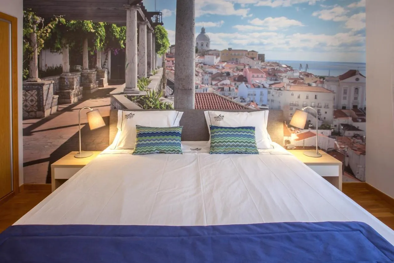 Guest house Famous Crows Lisbon Suites