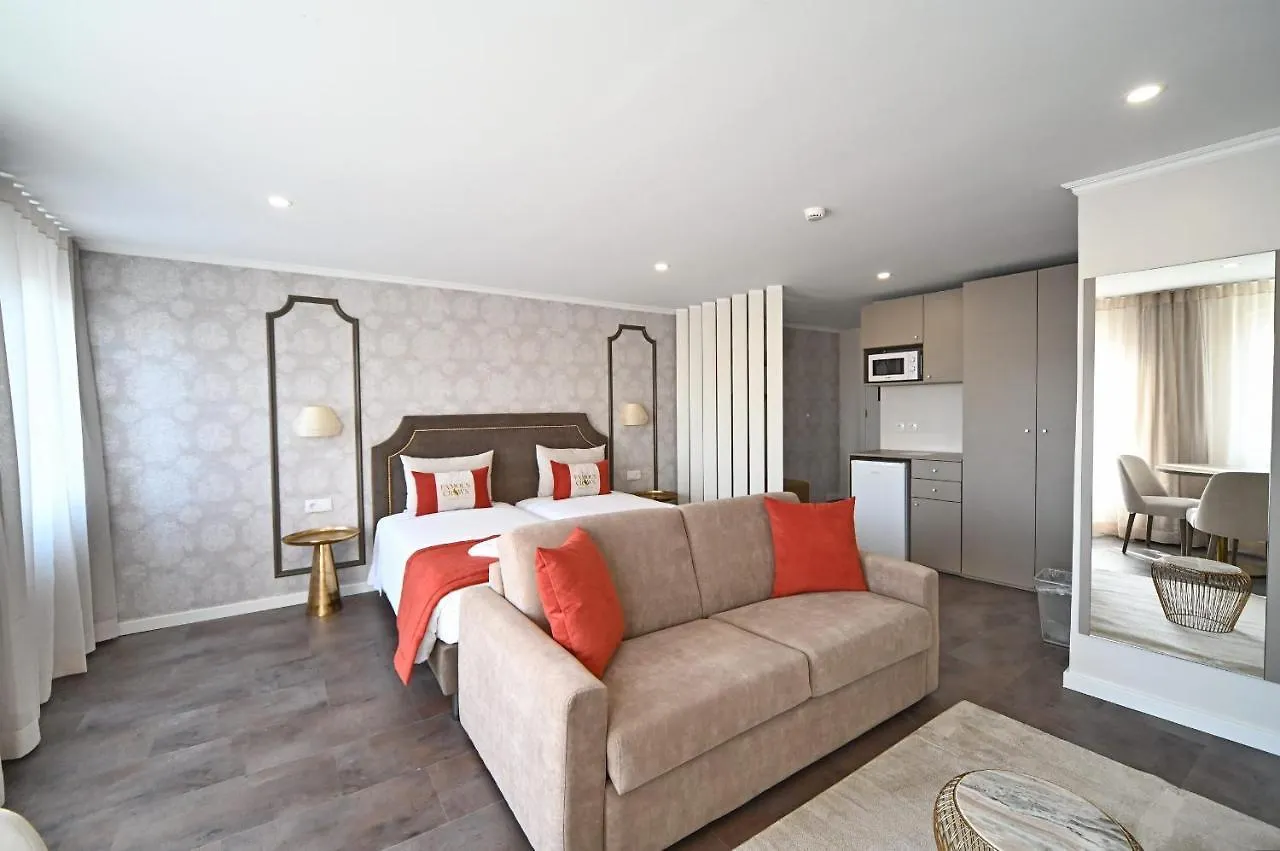 Famous Crows Lisbon Suites Guest house